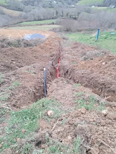 Ouverture et pose des réseaux.