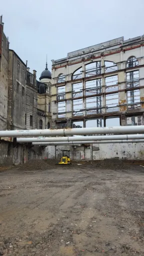 Mise à la cote de la plate forme.