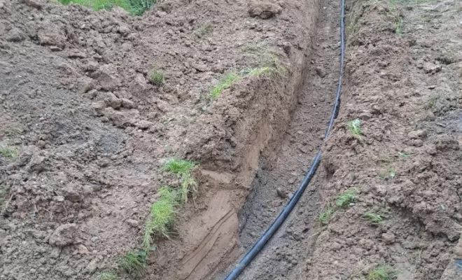 Pose du réseau d'eau potable.