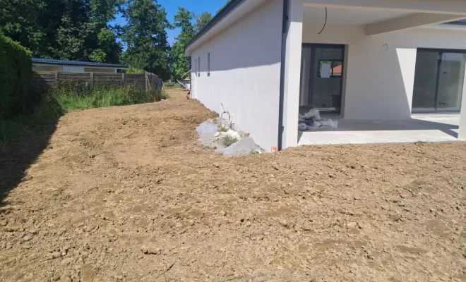 Attente pour futur bâtiment.
