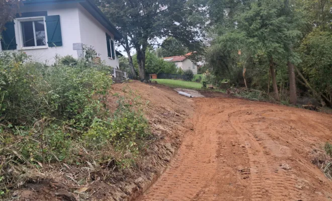 Remise en état du terrain.