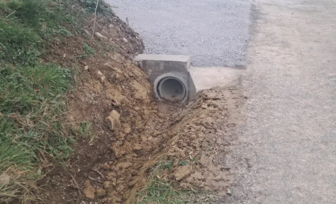 Têtes de buses coulées sur place.
